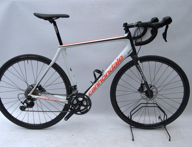 KM Bikes - Cannondale Synapse Carbon Disc 56CM