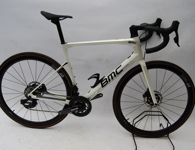 KM Bikes - BMC Roadmachine Force AXS 2x12 56CM